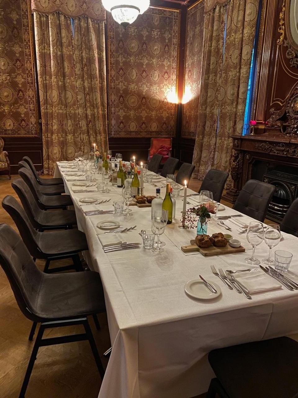 Castle Oud-Poelgeest Hotel in Leiden