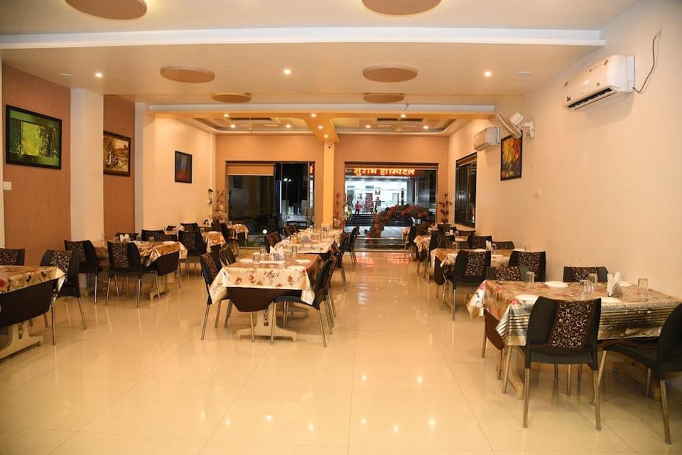 Hotel Gulmohar Pride Hotel in Maharashtra