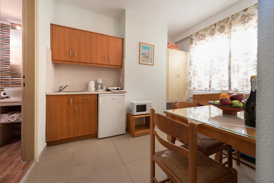 Erato Studios & Apartments Apartment hotel in Kos