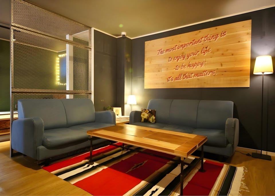 Greenwood Hostel Hostel in Sennan