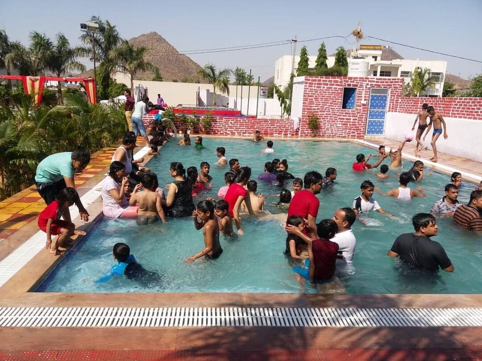 Winter Mountain Resort Hotel in Rajasthan