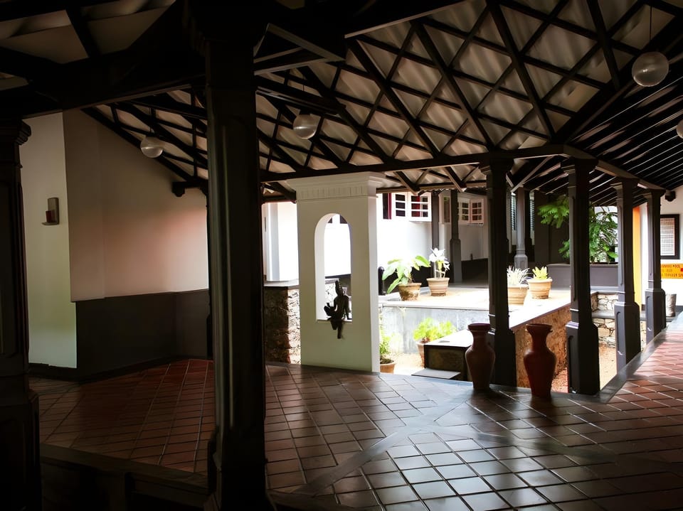 Sapthapadhi Hotel Hotel in Sri Lanka
