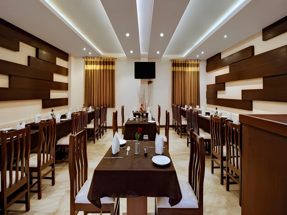 Rudra Vilas Hotel in Agra