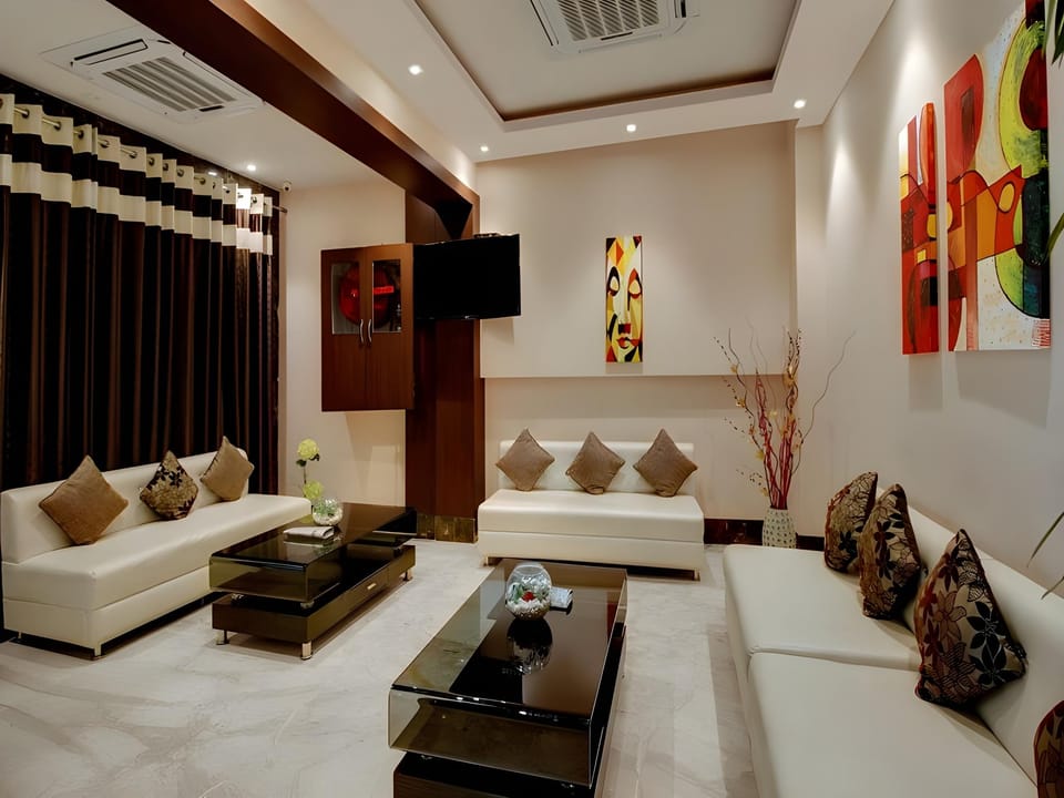 Rudra Vilas Hotel in Agra