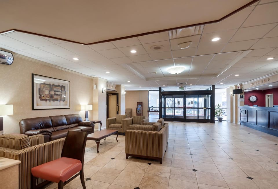 Quality Inn Windsor Mill - Baltimore Hotel in Woodlawn