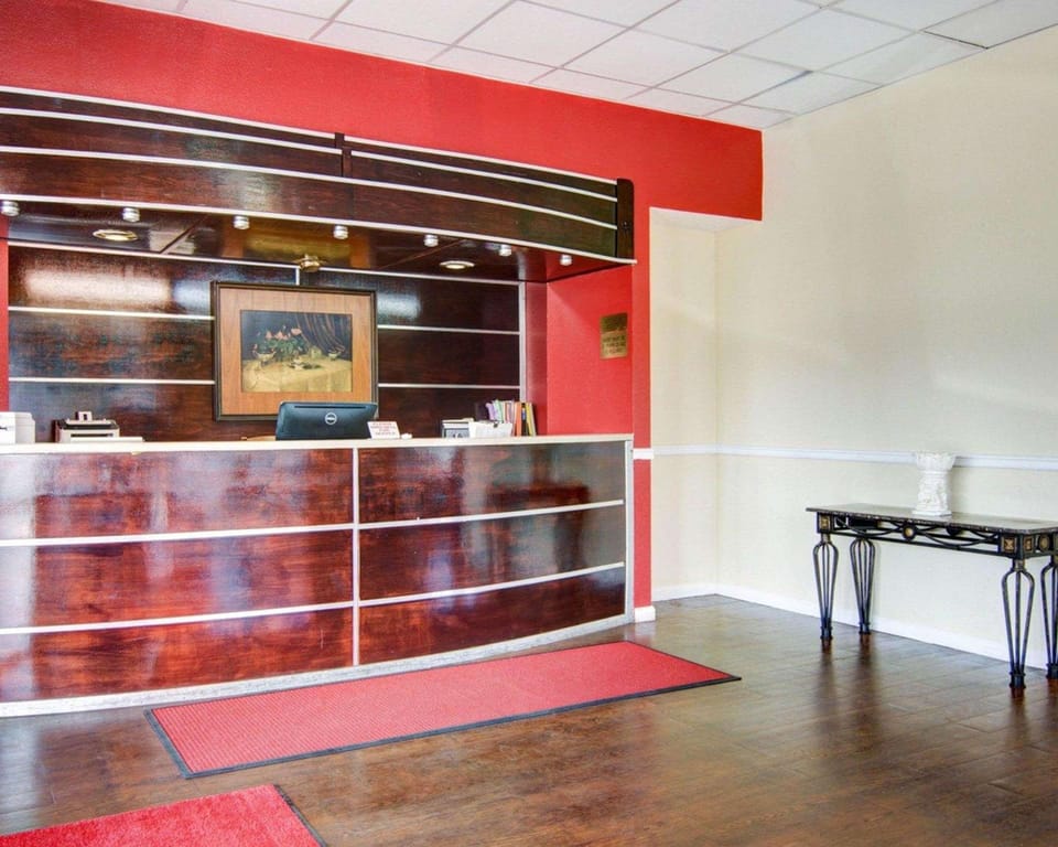 Econo Lodge Pine Bluff Hotel in Pine Bluff