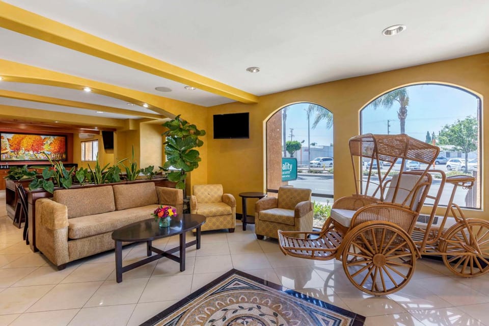 Quality Inn & Suites Westminster Seal Beach Hotel in Westminster