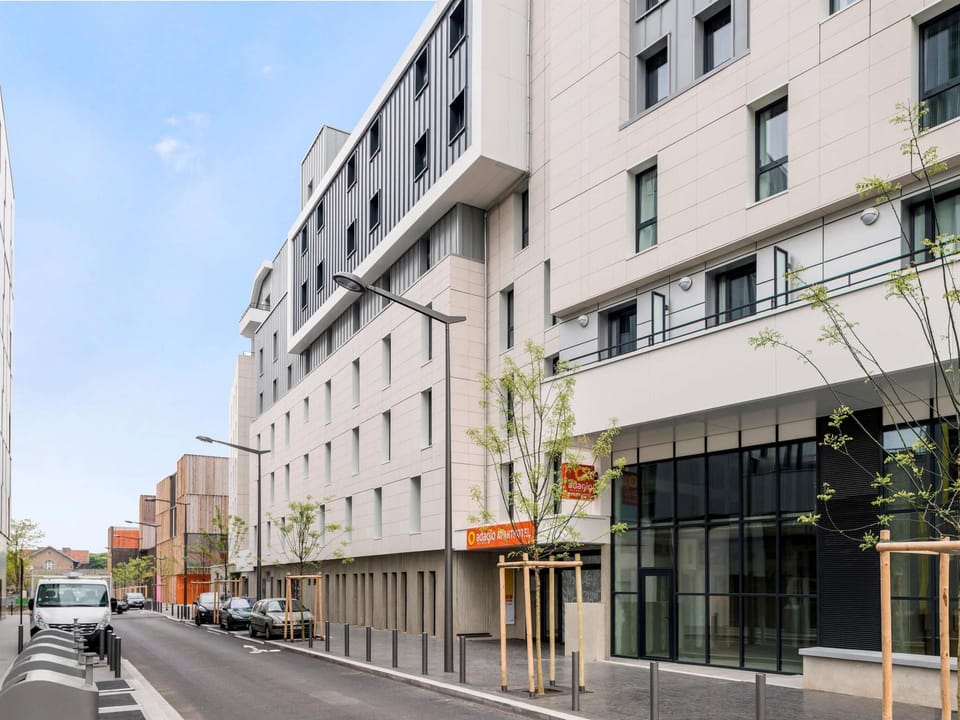 Aparthotel Adagio Access Colombes La Defense Hotel in Île-de-France