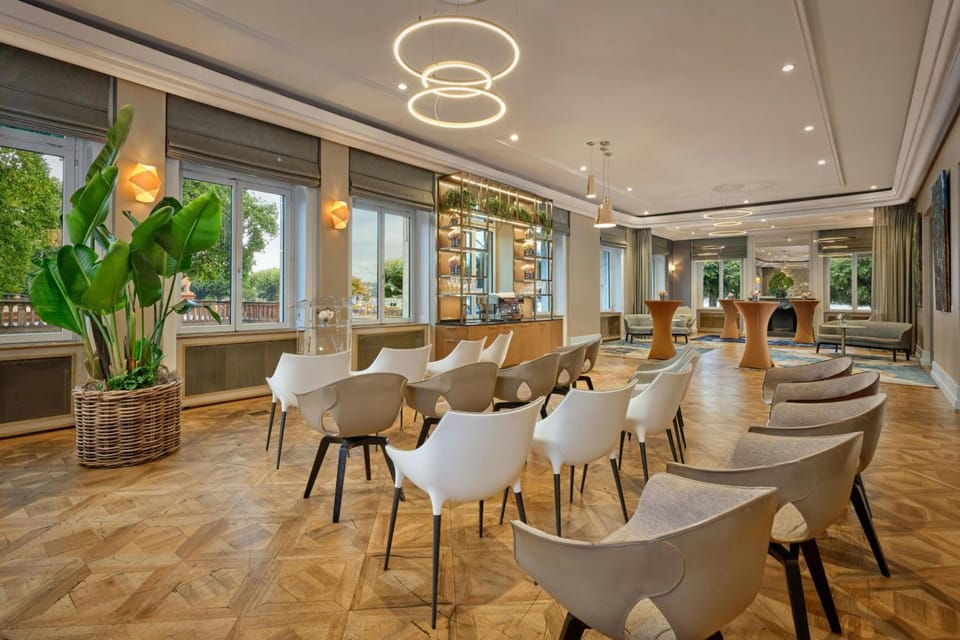 The Ritz-Carlton Hotel de la Paix, Geneva Hotel in Geneva
