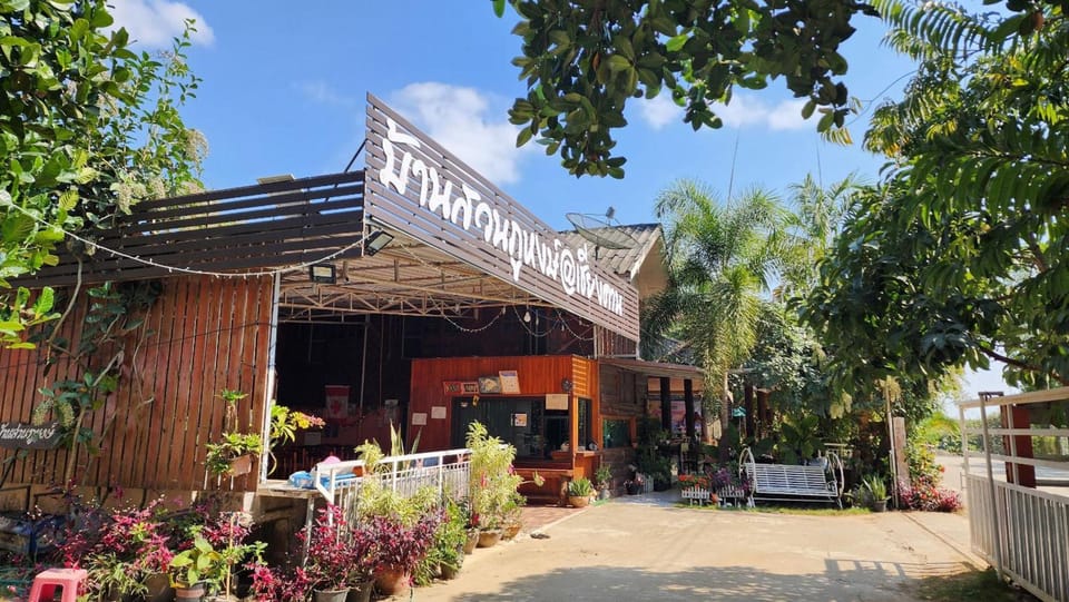Bansuanphuhong Resort in Vientiane Province, Laos