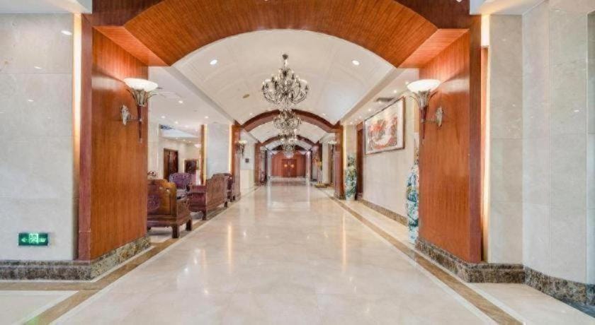 Qingdao TianRun JinWang Hotel Hotel in Qingdao