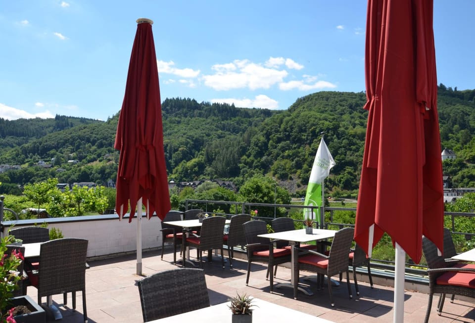 Flair Hotel am Rosenhugel - Garni Hotel in Cochem-Zell