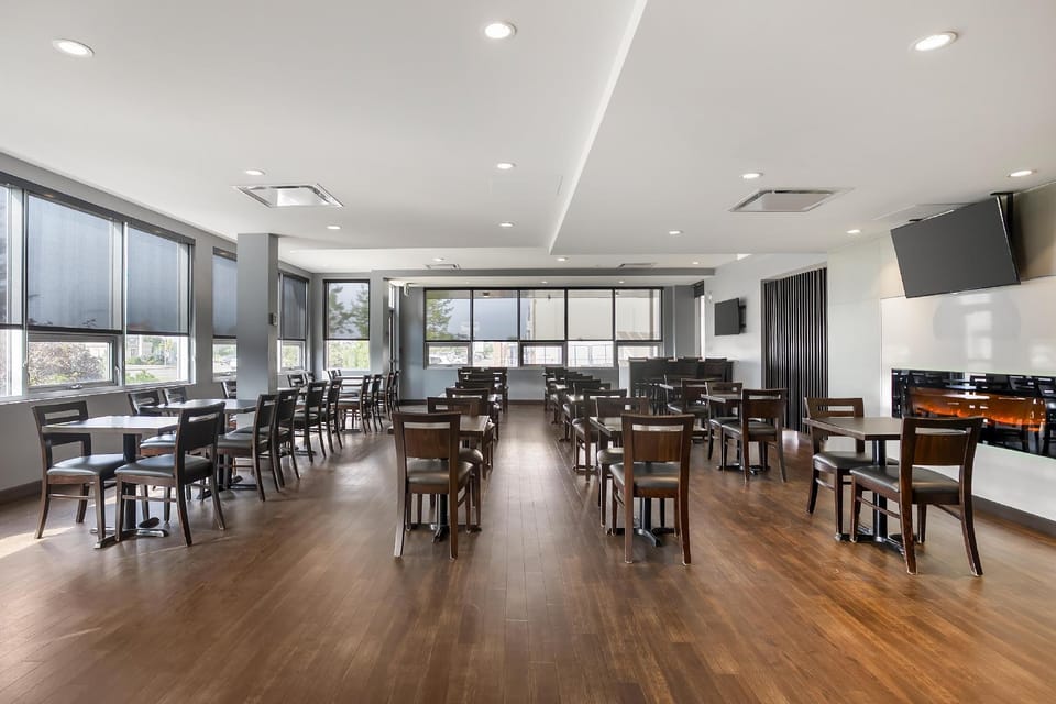 Best Western Plus East Side Hotel in Saskatoon