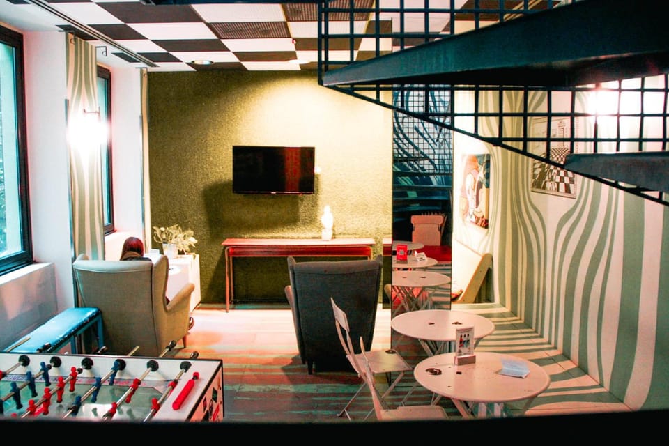 Shared lounge/TV area