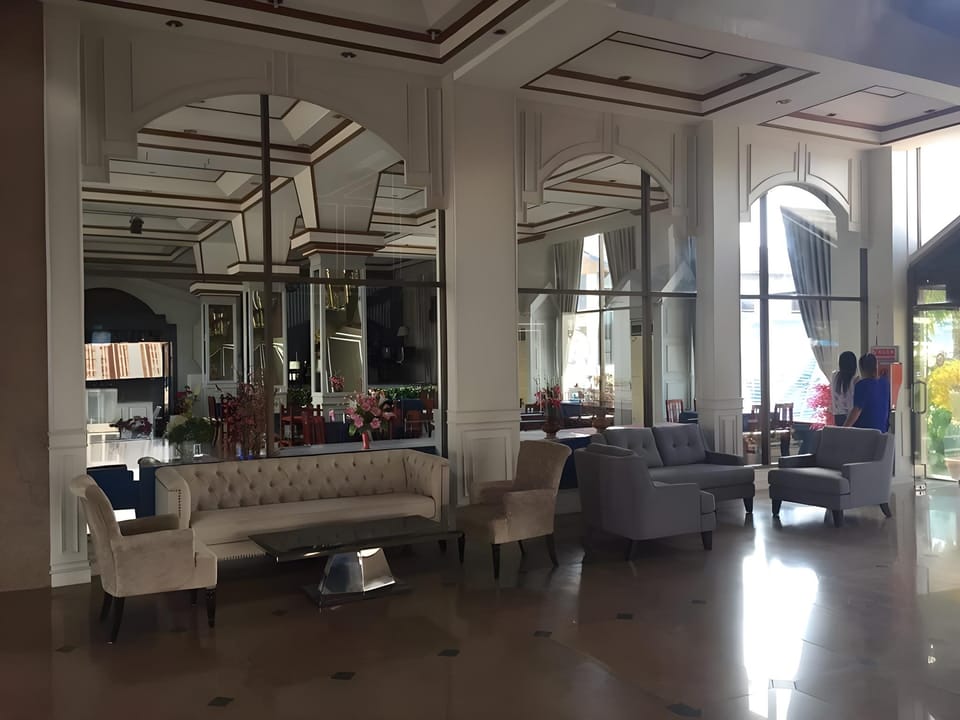 Lom Sak Nattirat Hotel Apartment hotel in Laos