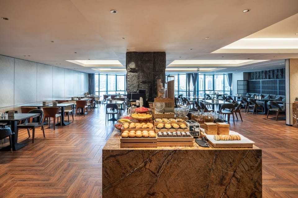 Atour X Hotel Shenzhen Dongmen Branch  Hotel in Hong Kong