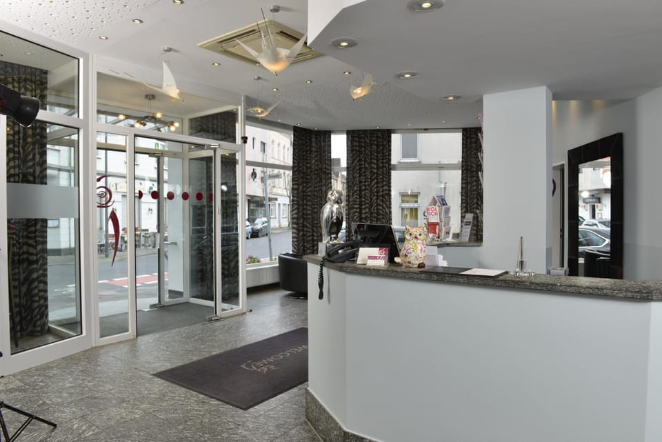 Hotel Uhu Garni - Superior Hotel in Bergisch Gladbach