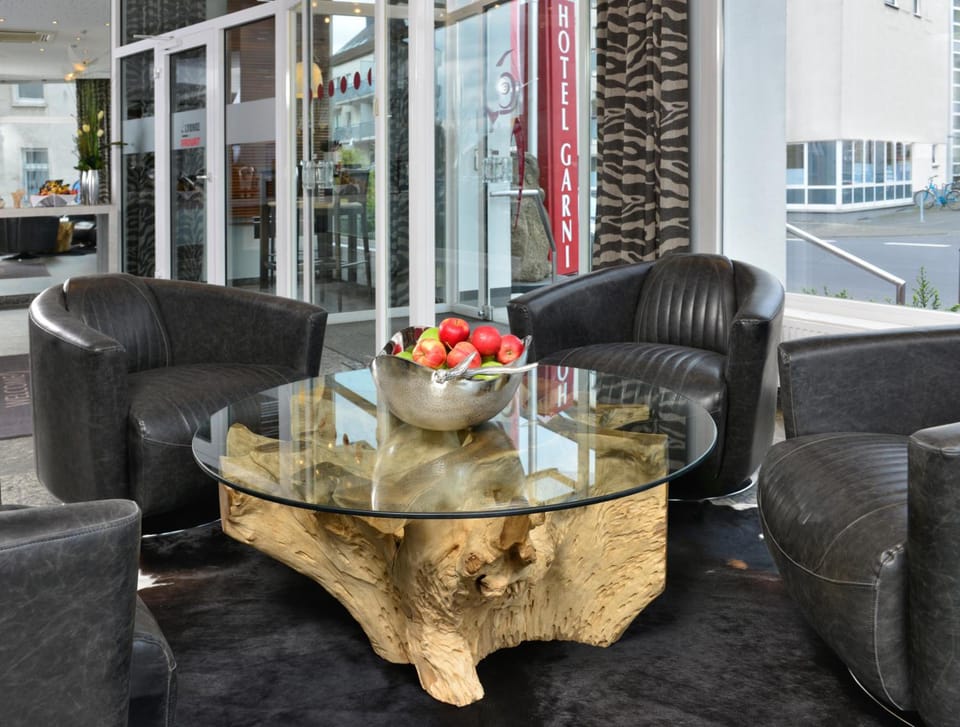Hotel Uhu Garni - Superior Hotel in Bergisch Gladbach