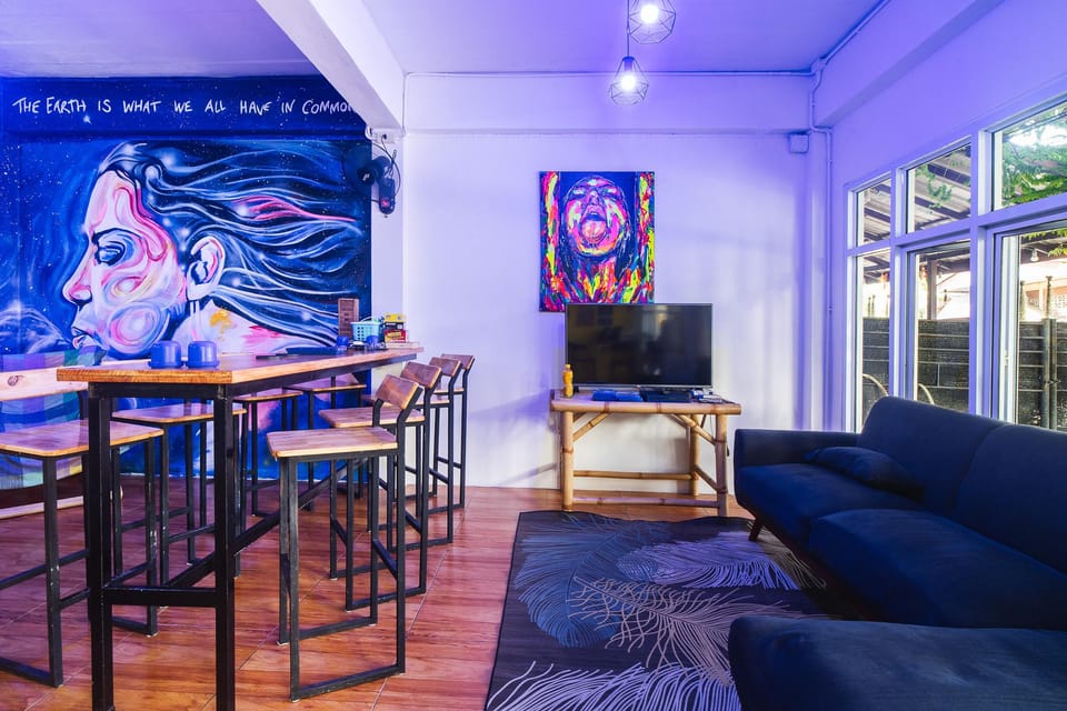 Bar/lounge