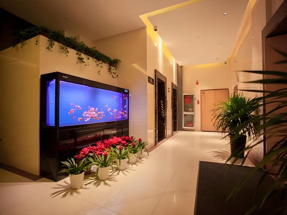 Lavande Hotel Jiaxing Zhongshan East Road Babaiban Branch Hotel in Zhejiang