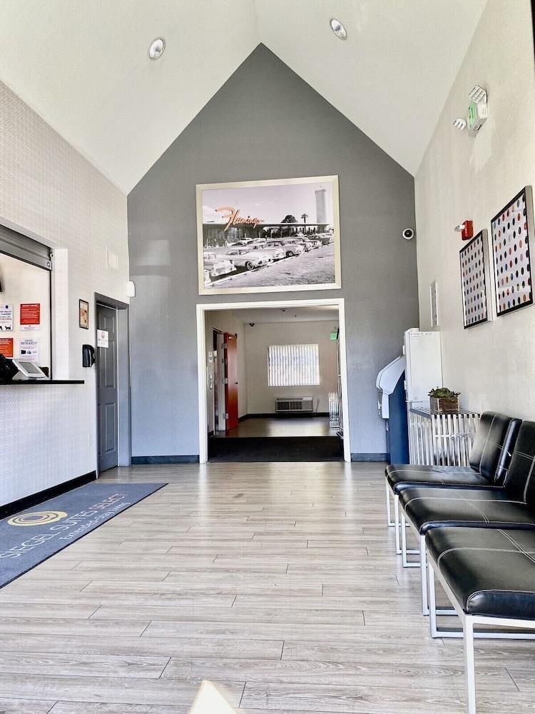Siegel Select Las Vegas Blvd Apartment hotel in Paradise