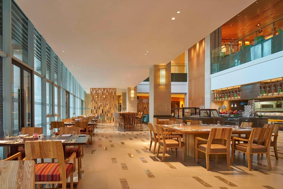Four Points by Sheraton Chengdu, Pujiang Resort Hotel in Chengdu