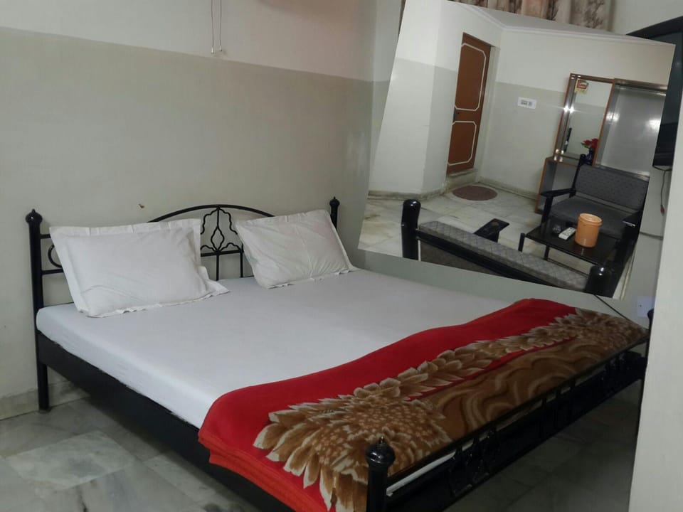 Hotel Urvashi Jaipur Hotel in Jaipur