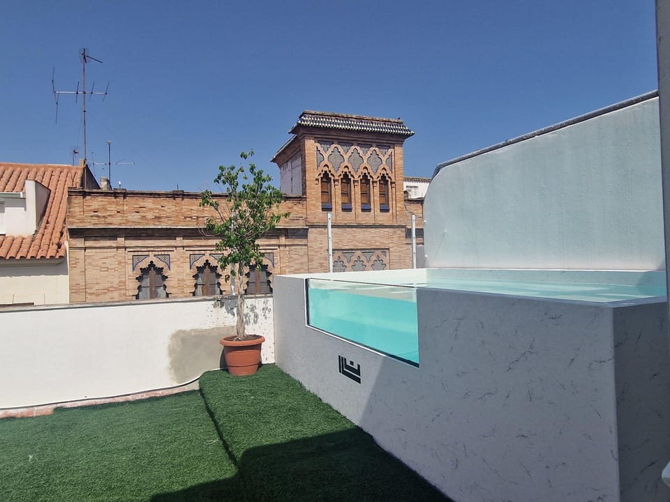Hotel Dona Lola Hotel in Seville