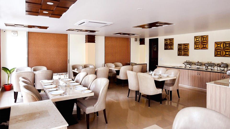 Starz Clarks Inn, Near Mall Road, Mussoorie Inn in Uttarakhand
