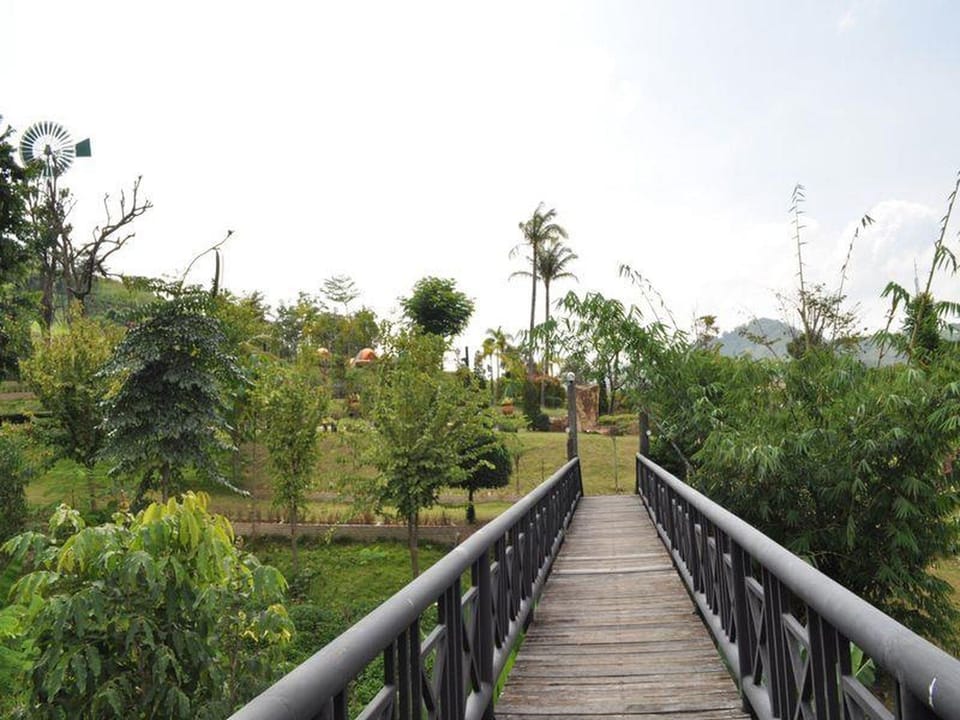 Dern Din Du Dao Resort Resort in Thailand