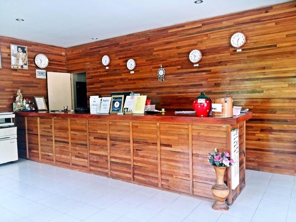 The Royal Bamboo Lodge Apartment hotel in Khlong Sok