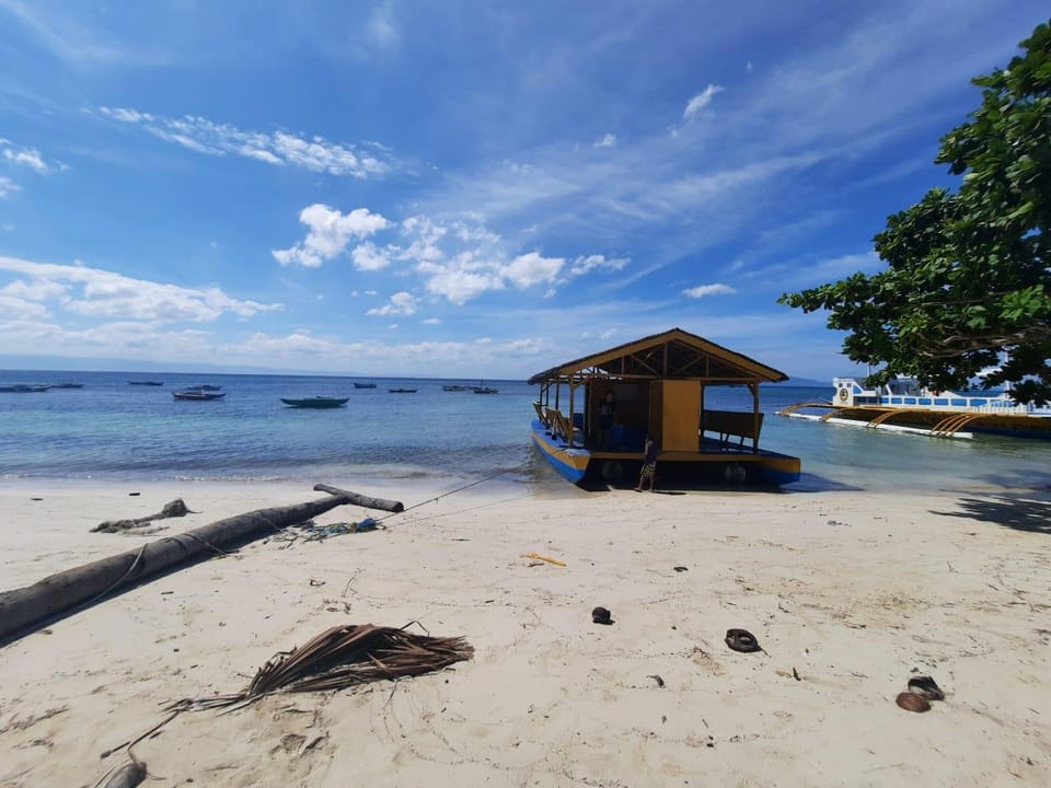 Stanley House Sea View Apartment hotel in Panglao