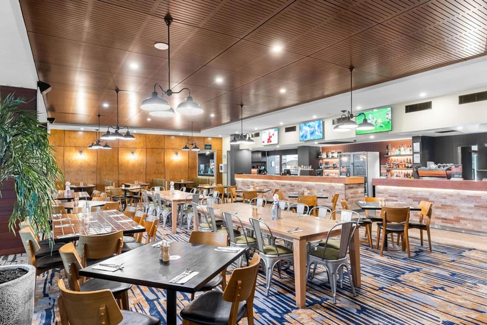 Morayfield Tavern  Motel in Caboolture