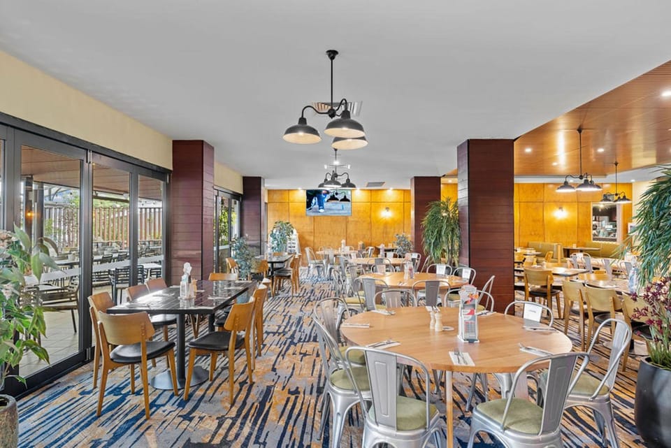 Morayfield Tavern  Motel in Caboolture