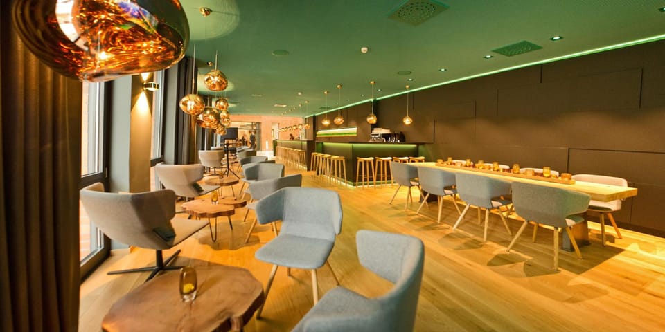 Bar/lounge