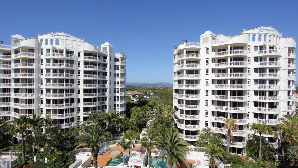 Burleigh Mediterranean Beachfront Resort Apartment hotel in Burleigh Heads