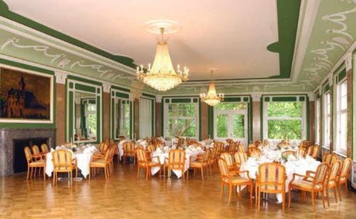Schlosshotel Molkenkur Hotel in Heidelberg