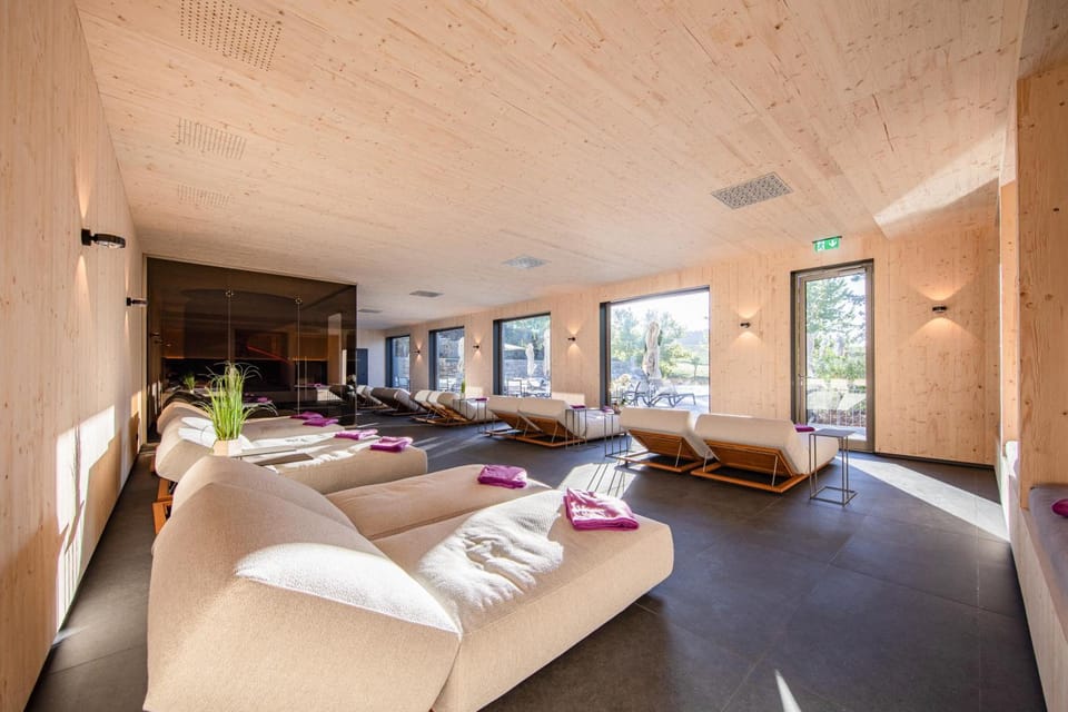 FAIR RESORT All Inclusive Wellness & Spa Hotel Jena Resort in Jena