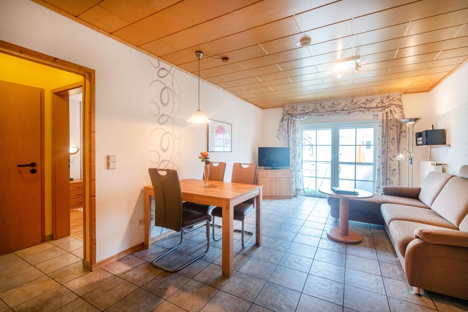 Waldesblick, Hotel-Restaurant Hotel in Cochem-Zell