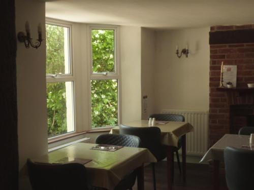 Twin Oaks Guest House Hotel in New Forest District