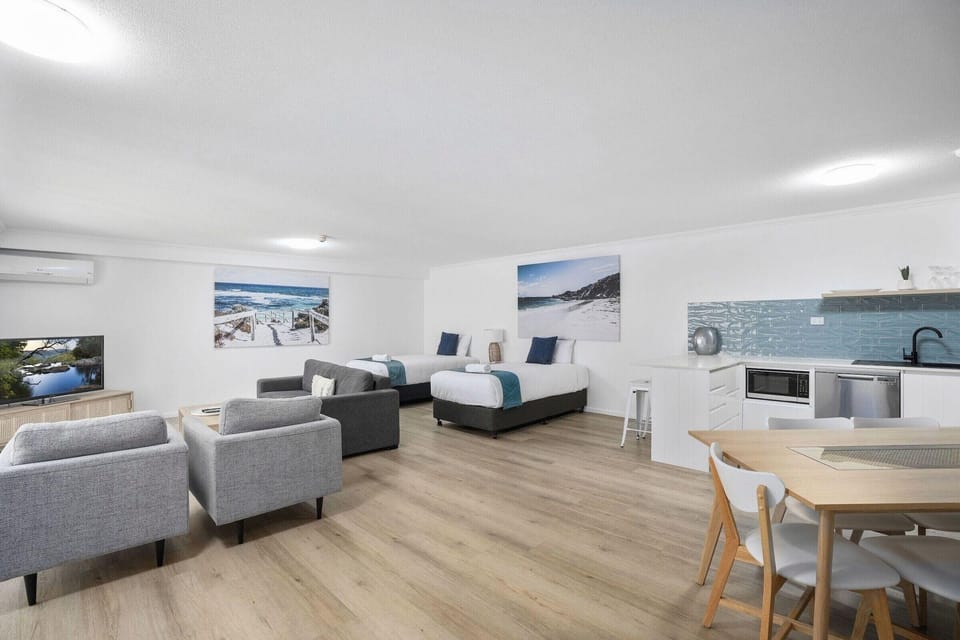 Sovereign on the Gold Coast Hotel in Surfers Paradise