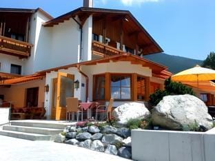 ARNIKA Garni Hotel in Tyrol