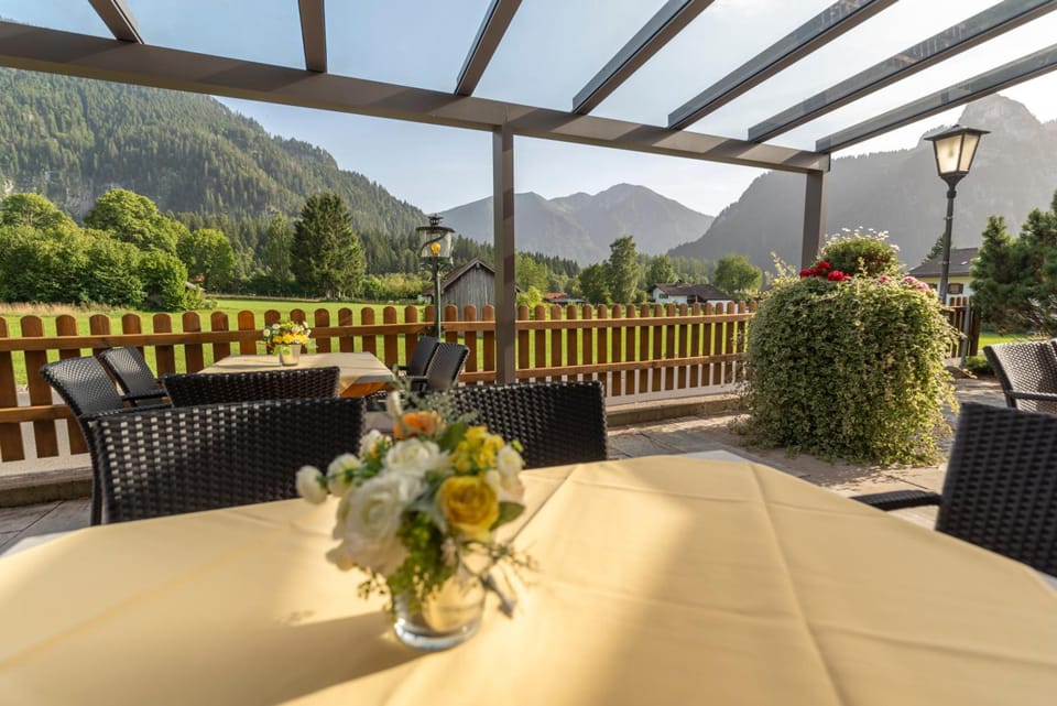 ARNIKA Garni Hotel in Tyrol