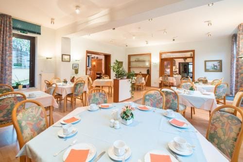 Hotel-Barbarossa-Garni bei Hanau Hotel in Hesse