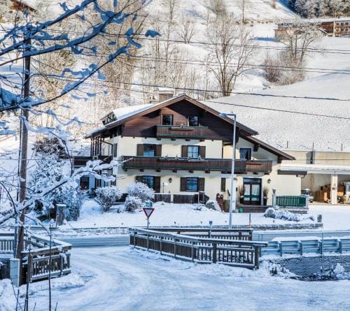 Sonnberg Lodge Hotel in Salzburgerland