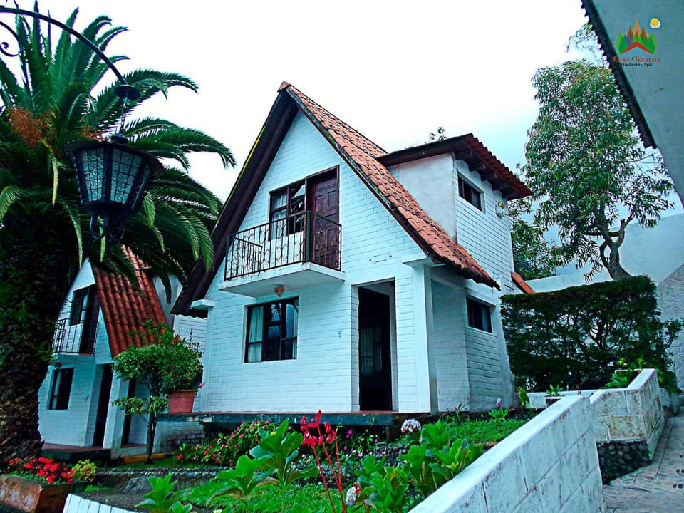 CasaGiralda Inn in Banos