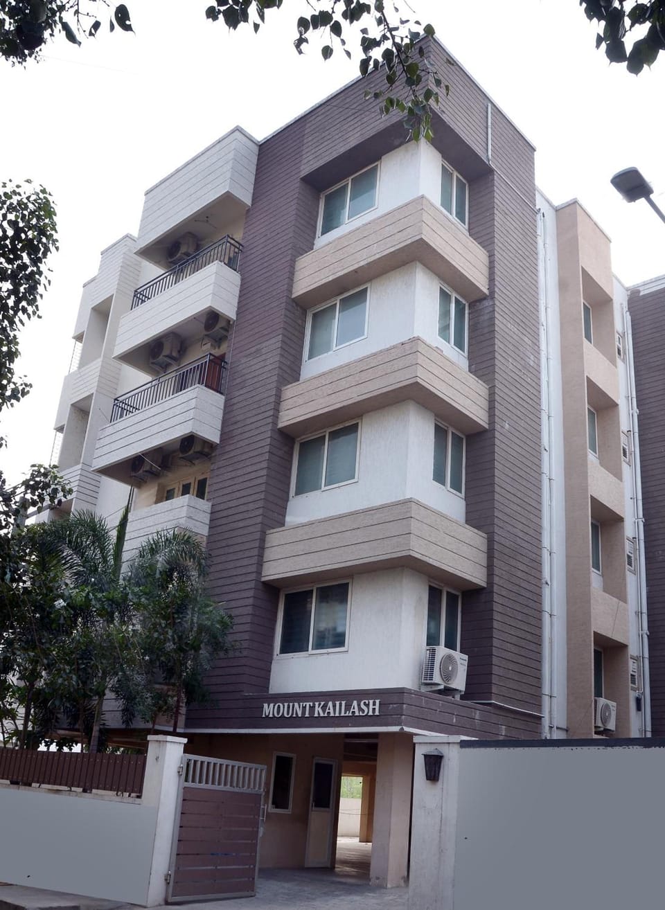 MOUNT KAILASH SUITES Hotel in Chennai