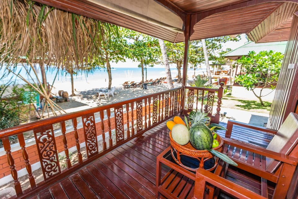 Lamai Coconut Beach Resort Hotel in Ko Samui