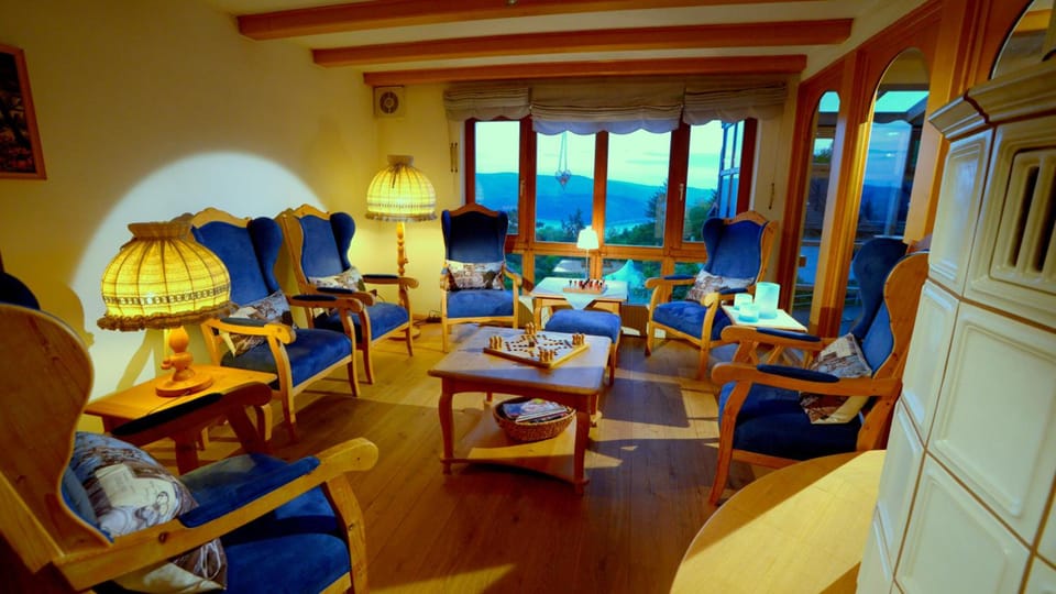 BELVEDERE - das BIO HOTEL Garni & SuiteHotel am Edersee ! Unser Geschenk fur Sie, auch die GasteCard Hotel in Hesse