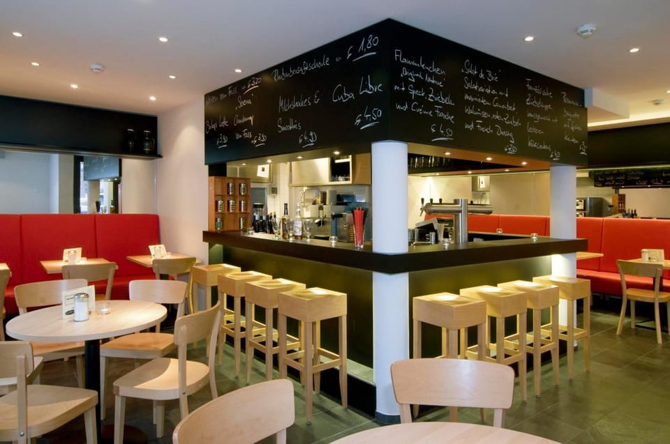 Bar/lounge